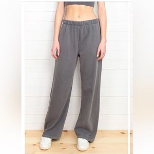 Brandy Melville Anastasia Sweatpants in Dark Ash, Sz S/M